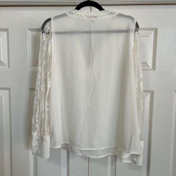 Express Women's Cream V Neck Long Sleeve Lace Arms Pullover‎ Blouse Size Medium - Picture 4 of 9